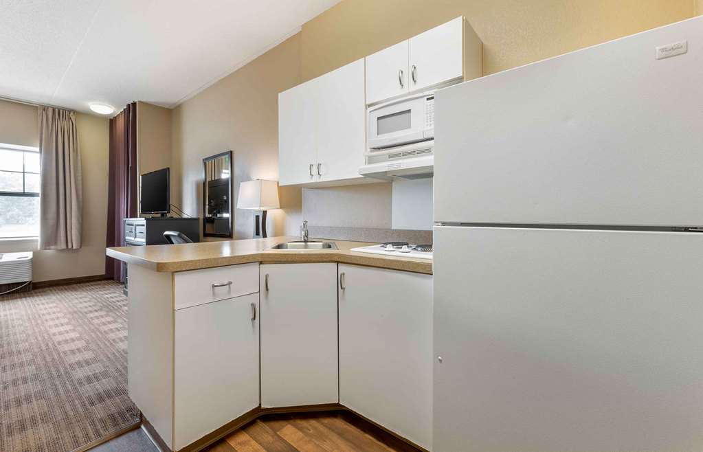 Extended Stay America Select Suites Chicago O'Hare - photo 9
