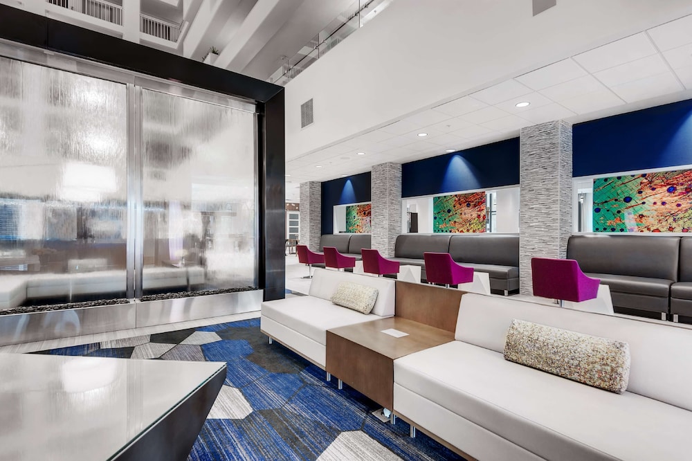 Embassy Suites by Hilton Raleigh Crabtree - photo 12