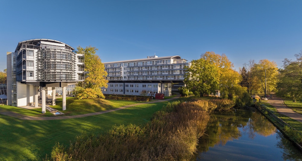 Kongresshotel Potsdam Am Templiner See — Potsdam
