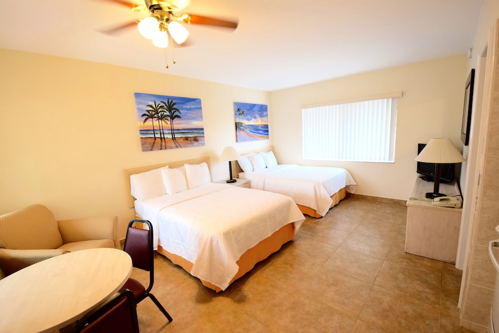 Surf Side Resort — Pompano Beach — photo 4