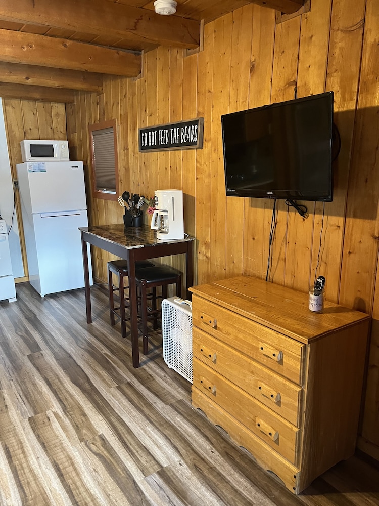 South Fork Lodge & RV Park - photo 6