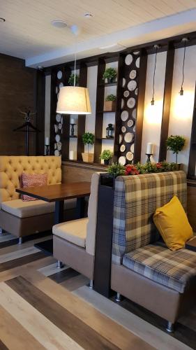 Gostinichno Restorannyij Kompleks Shishkin` — hotel in Yelabuga