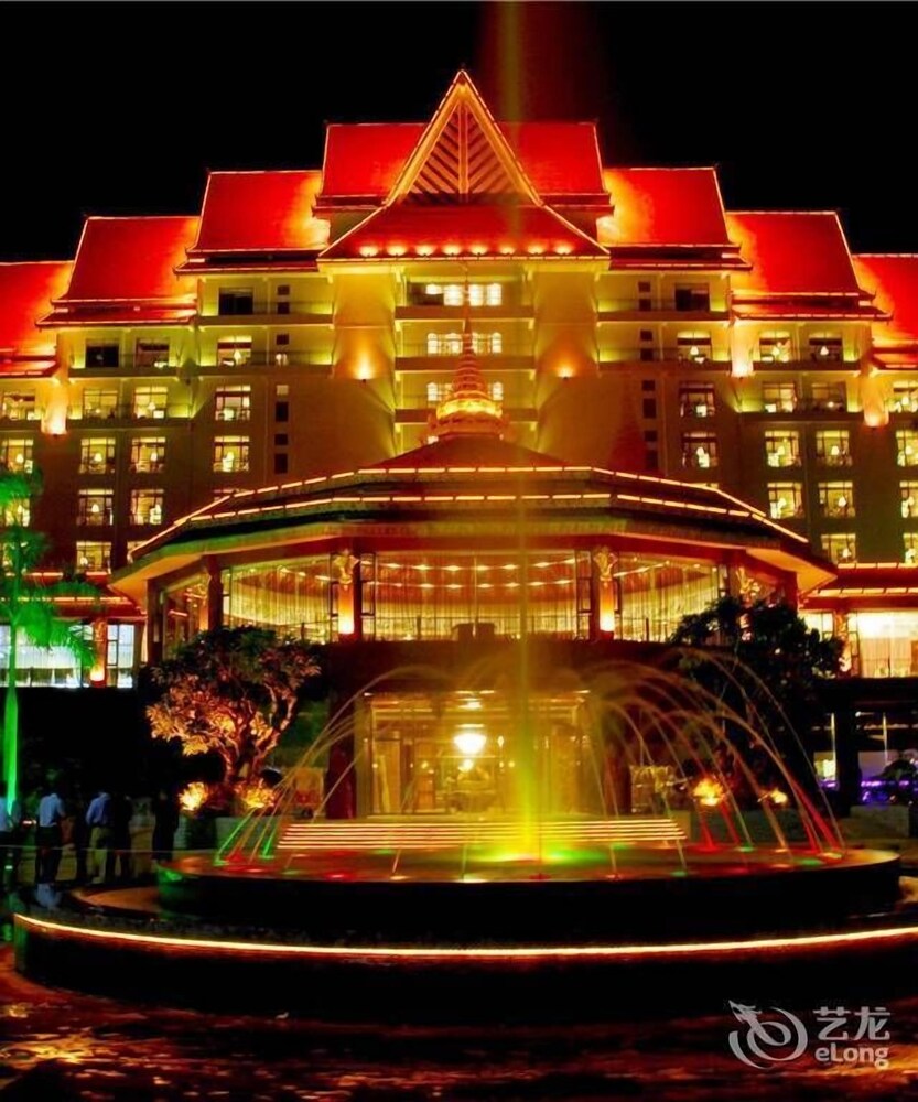 Golden Zone Hotel Apartment Villa in Jinghong, People's Republic of China