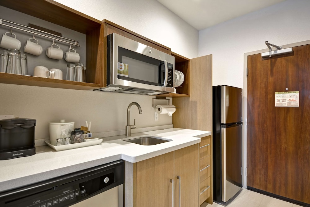 Home2 Suites by Hilton Fairview Allen - photo 15