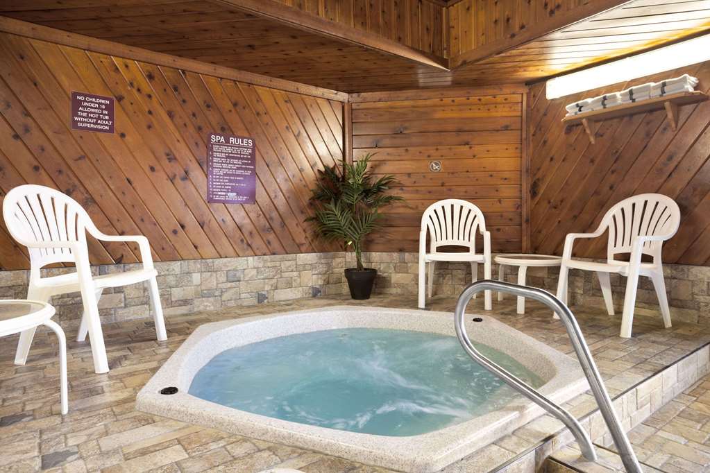 Days Inn by Wyndham Grand Forks Columbia Mall - photo 6