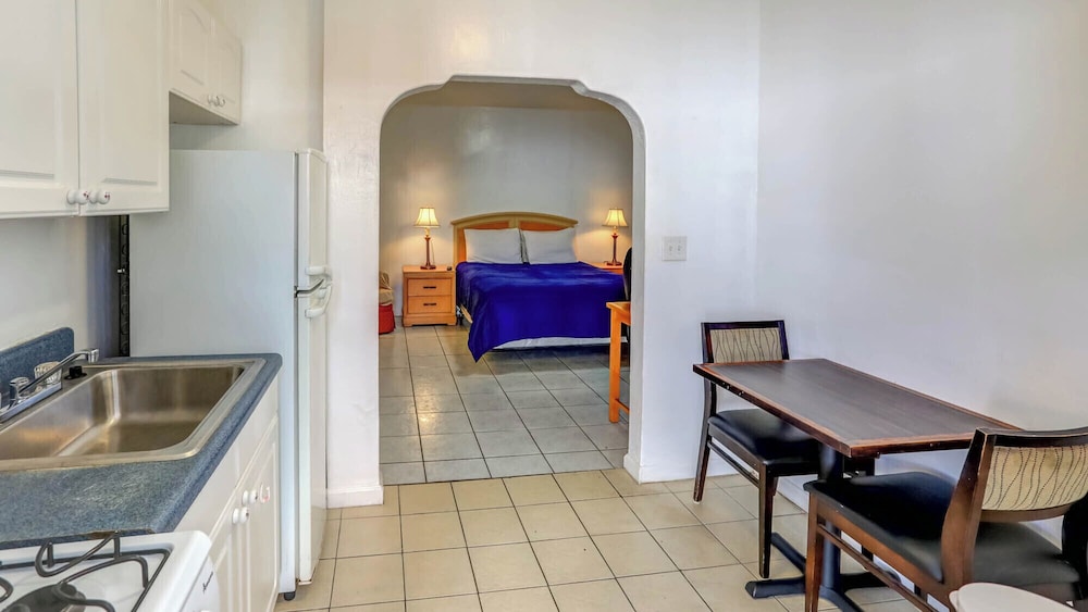Richard's Motel Extended Stay - photo 60