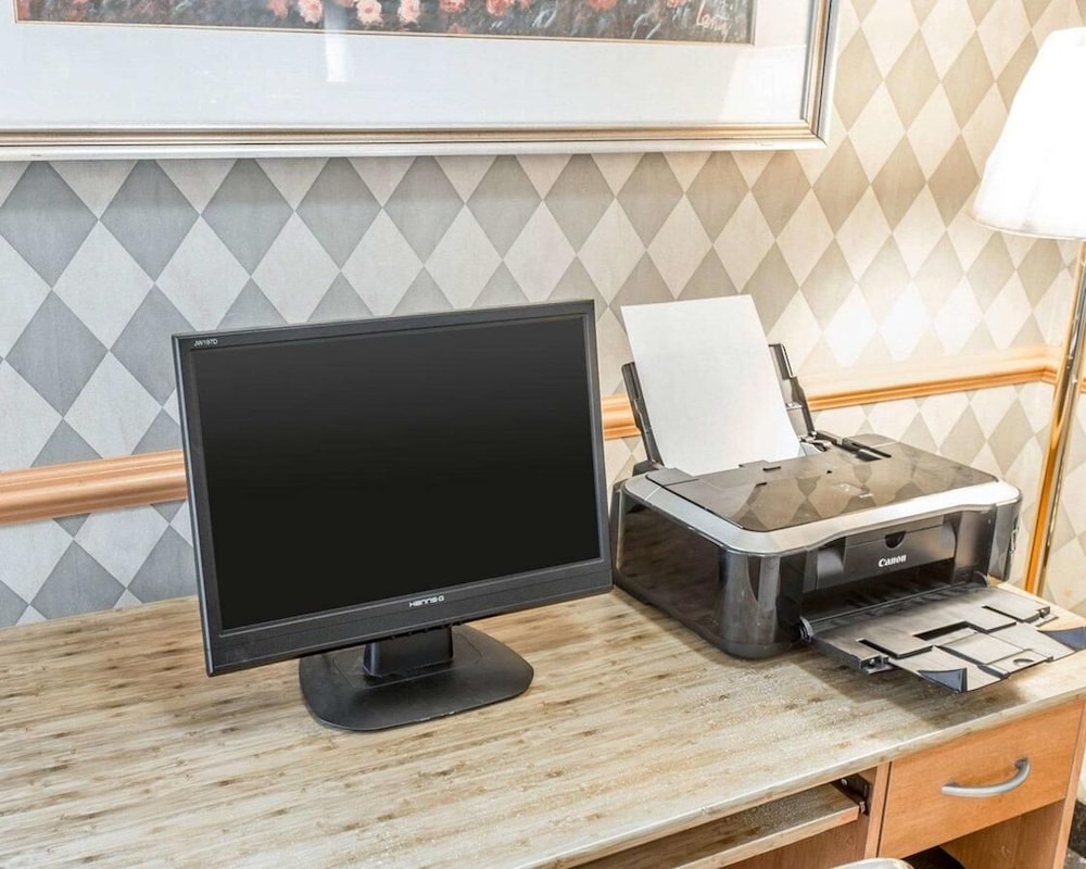 GreenTree Inn Denver Tech Center - photo 35