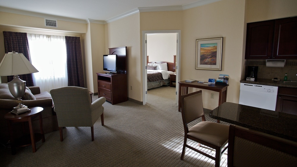 Staybridge Suites San Antonio Sea World an IHG Hotel - photo 2