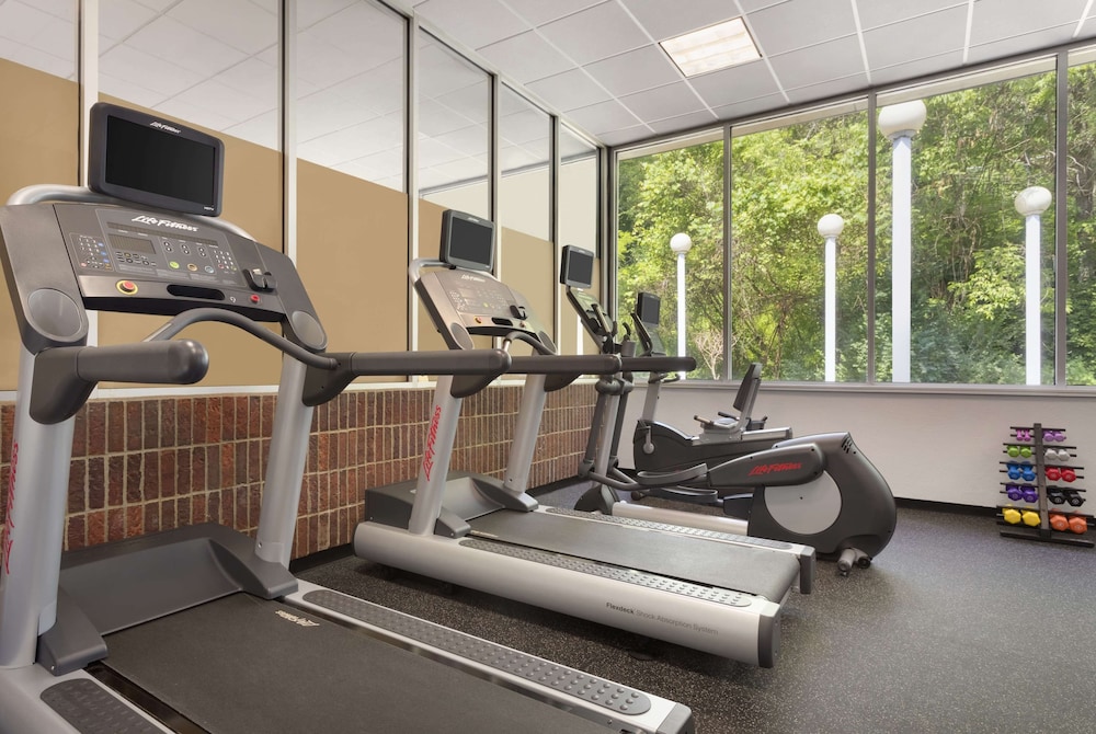 Ramada by Wyndham Beaver Falls - photo 12