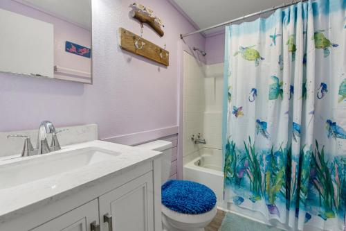 Crab Walk in Avon, United States