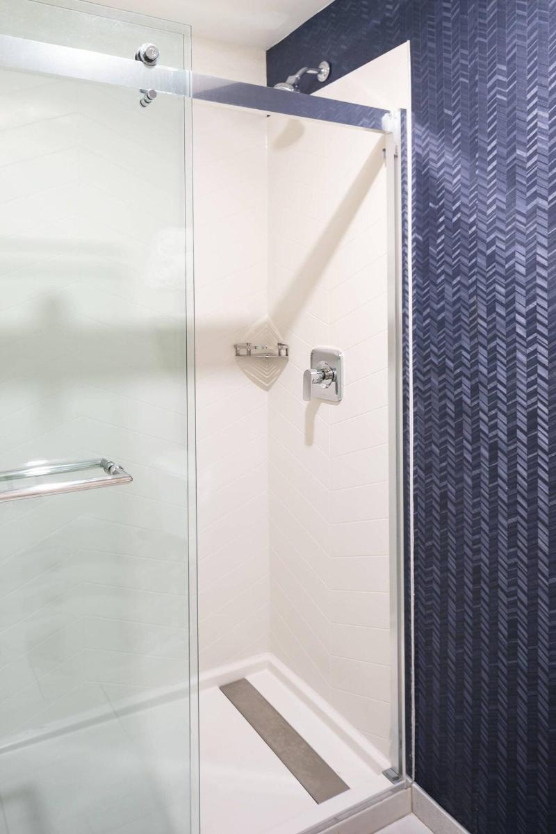 Fairfield Inn & Suites by Marriott Tulsa Central - photo 31