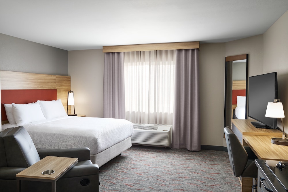Candlewood Suites Milwaukee Airport by IHG - photo 22