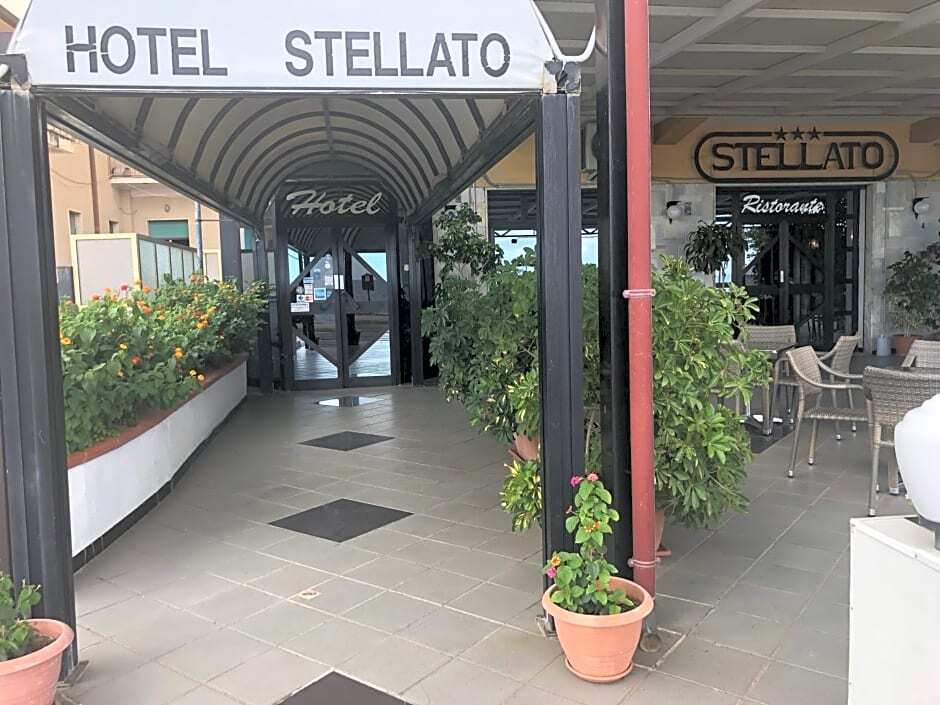 Hotel Ristorante Stellato — hotel in Trebisacce