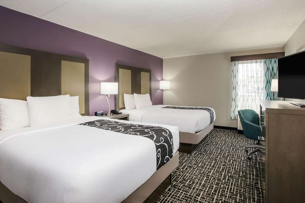 La Quinta Inn by Wyndham Davenport & Conference Center - photo 30