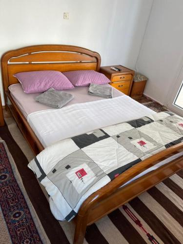 Acropolis View 3 Shared Room2 - carbon neutral hotel in Athens