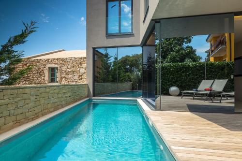 Villa MeryEma Excellent villa with sea view — 4-Star Luxury Hotel in Porec, Croatia