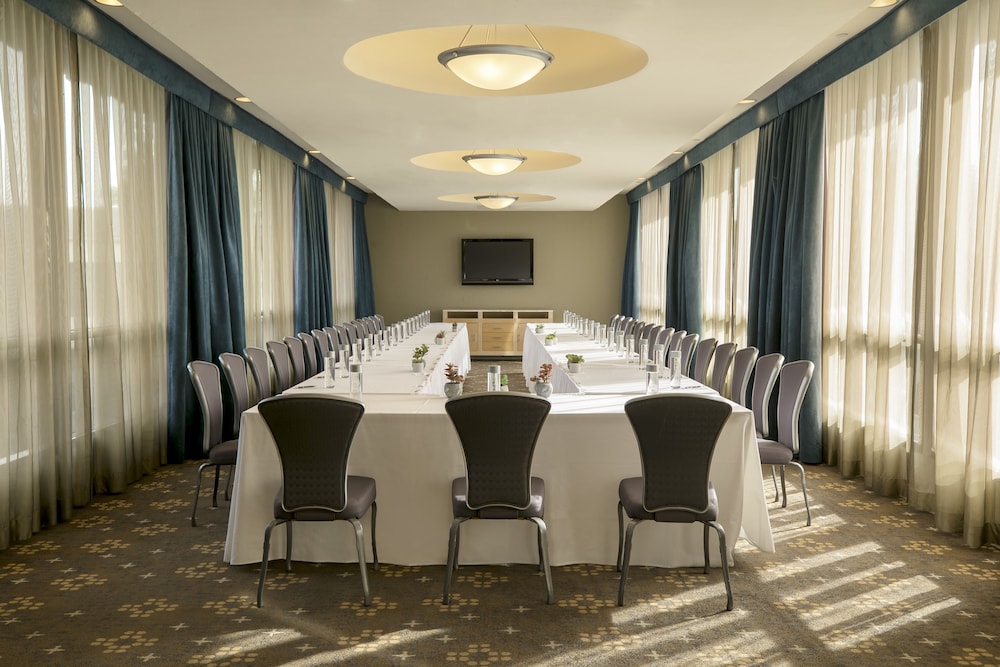 Belamar Hotel Manhattan Beach Tapestry Collection by Hilton - photo 32