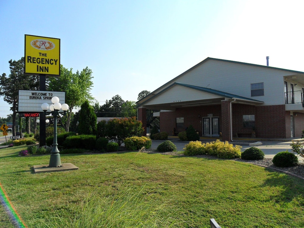 The Regency Inn - photo 27