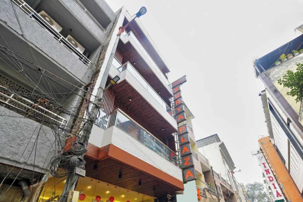 Hotel Surya Plaza Near New Delhi Railway Station and Connaught Place — 4-Star Luxury Hotel in New Delhi, India
