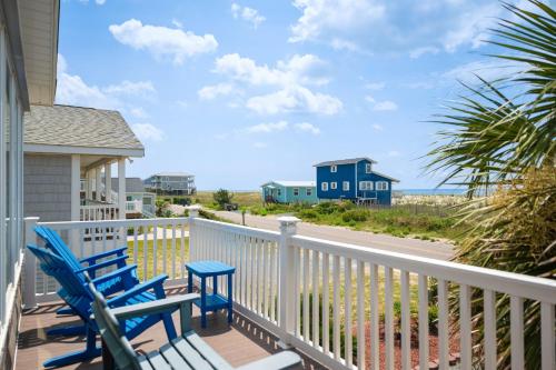 Footprints In The Sand by Oak Island Accommodations - photo 49