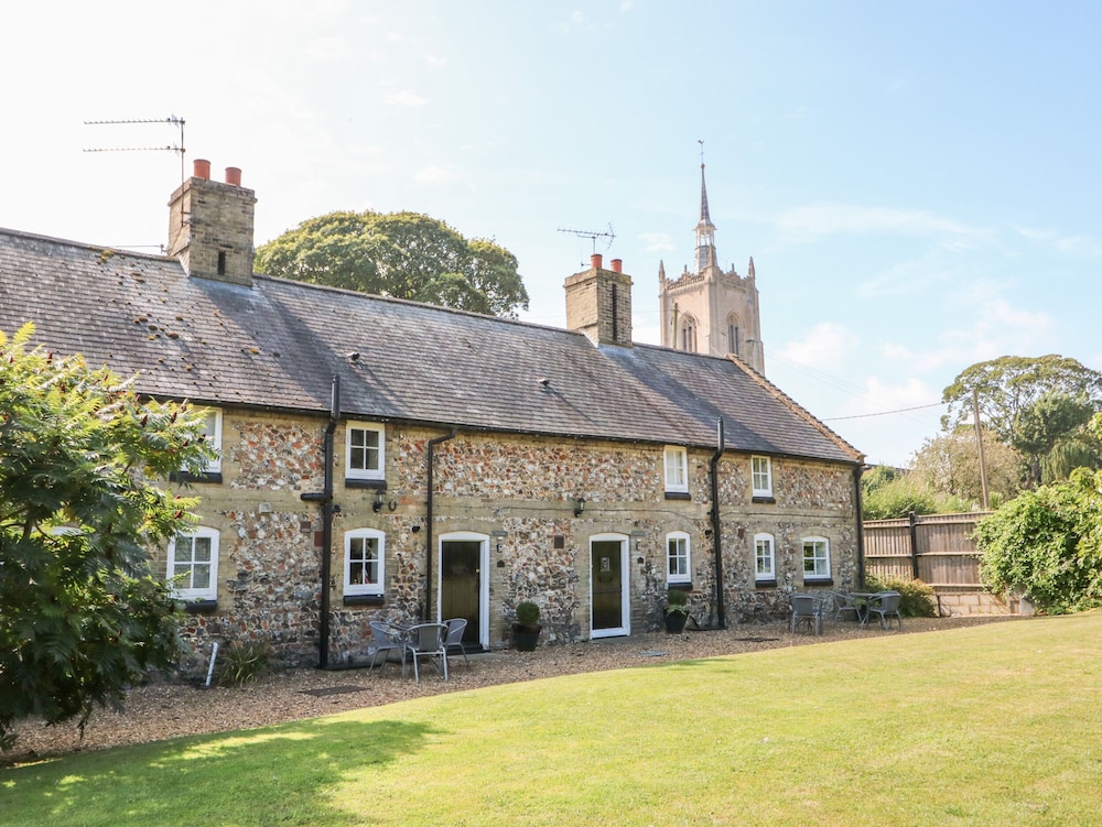Flint Cottage 10447664 — Swaffham
