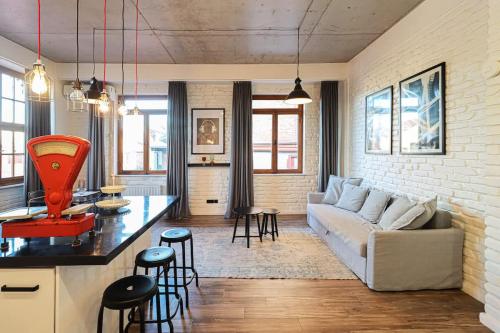 Chic Abanotubani Apt By Wehost