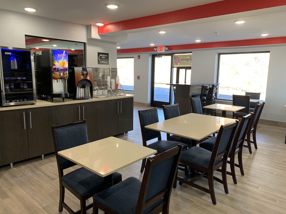 Super 8 by Wyndham Cookeville - photo 13