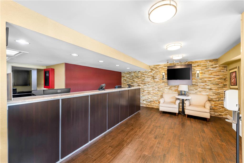 Econo Lodge Charlotte Airport - photo 9