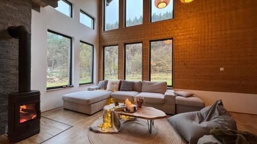 A Sziget in Izvoare, Romania