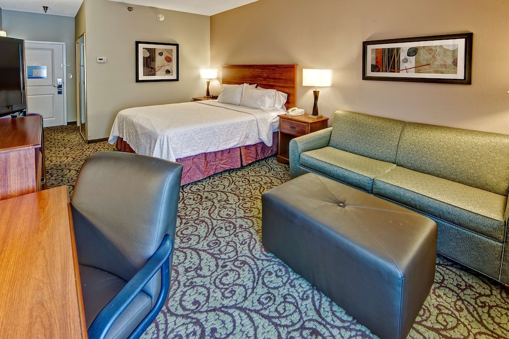 Hampton Inn Laurinburg - photo 7