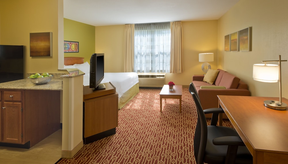 Towneplace Suites by Marriott Cincinnati Blue Ash - photo 2