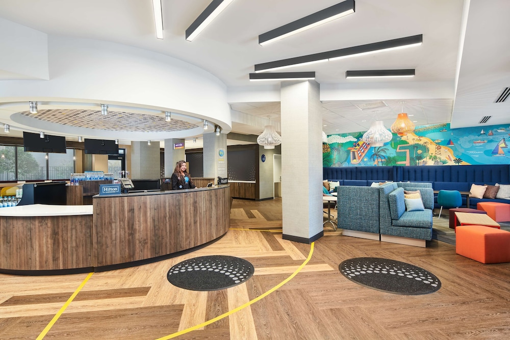 Tru By Hilton Ft. Lauderdale Airport - photo 6