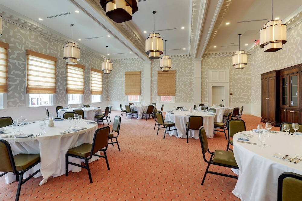 Trilogy Hotel Montgomery Autograph Collection - photo 40