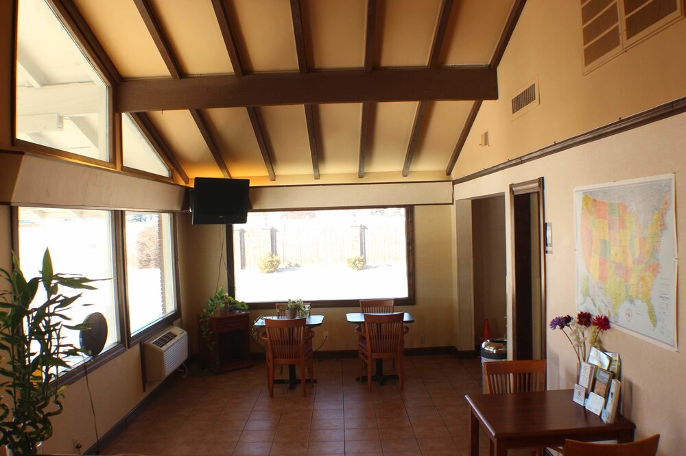 American Inn Motel Kansas - photo 4