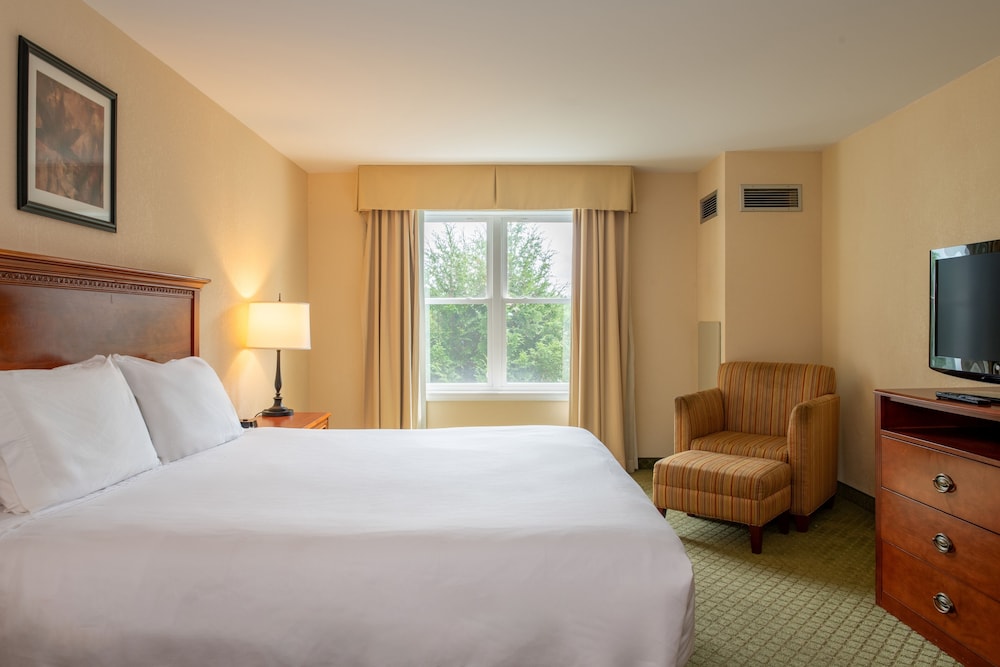 White River Inn and Suites - photo 23