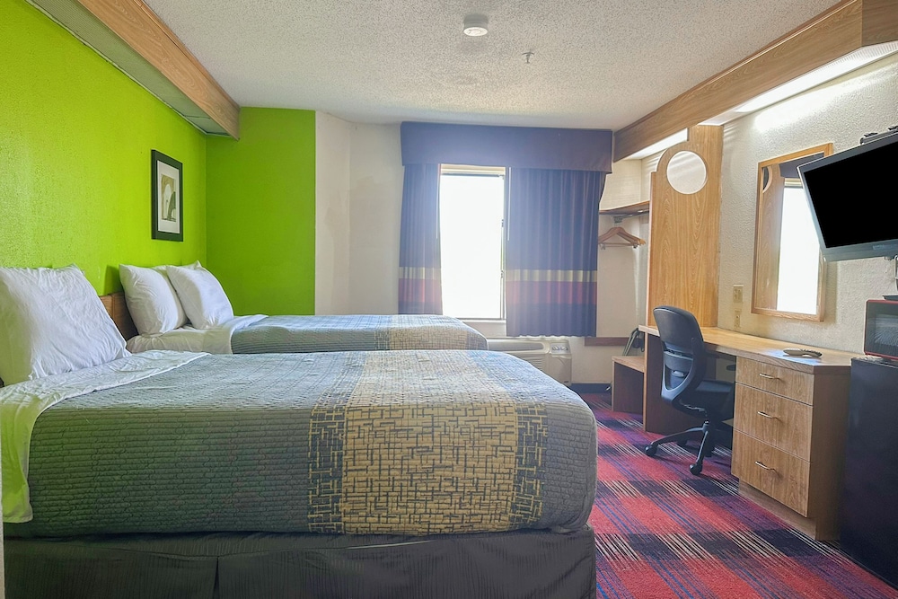 Classic Inn By OYO I 240 Near Memphis Airport - photo 54