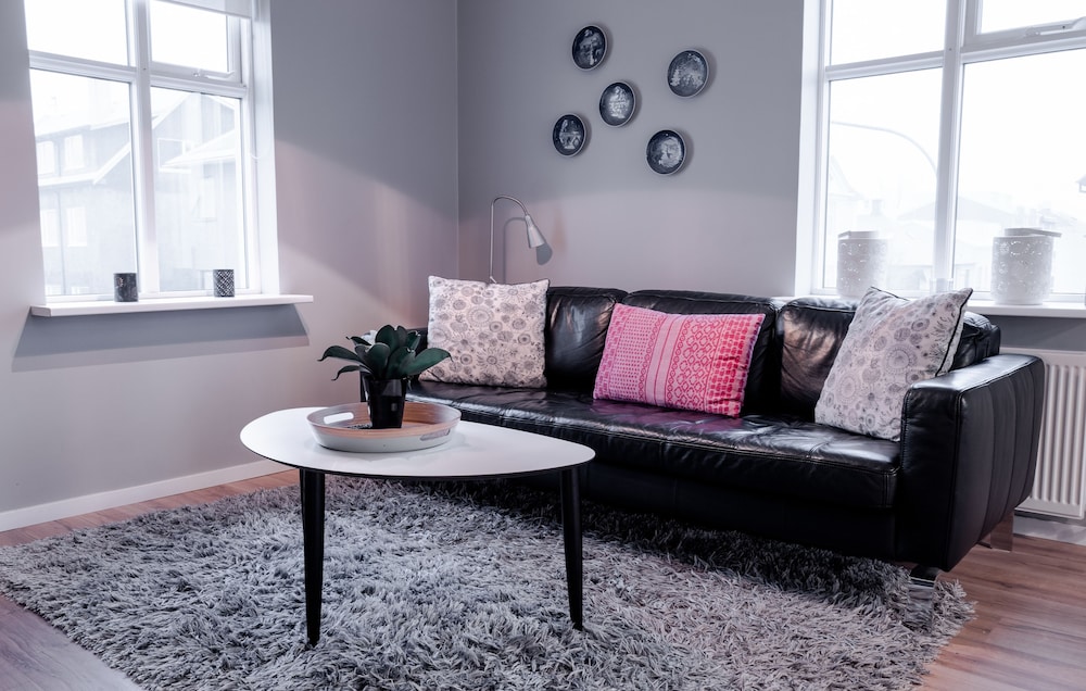 Luna Apartments