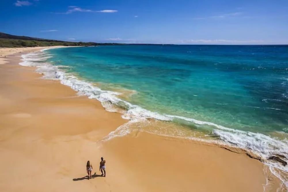 Signature Stay at Kamaole Sands Resort Walk to Beach Limited Time Offer — 4-Star Luxury Hotel in Wailea, United States