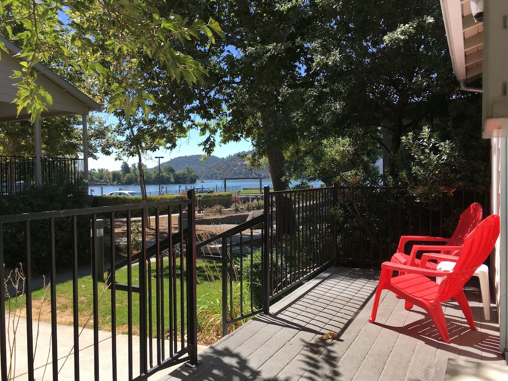 Clear Lake Cottages & Marina - photo 86