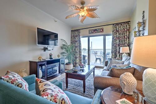 Beachfront Condo with Pool Access in Biloxi — 4-Star Luxury Hotel in Biloxi, United States