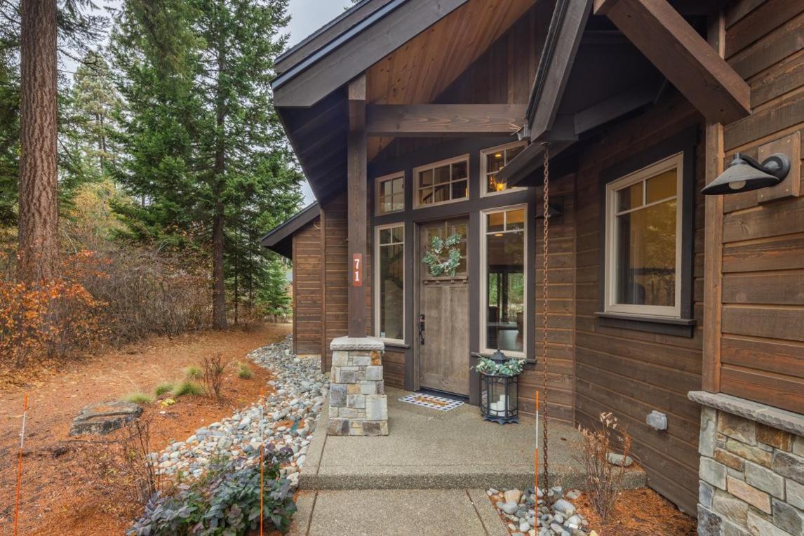 Golf View Mini Golf Suncadia Pool Access — 4-Star Luxury Hotel in Cle Elum, United States