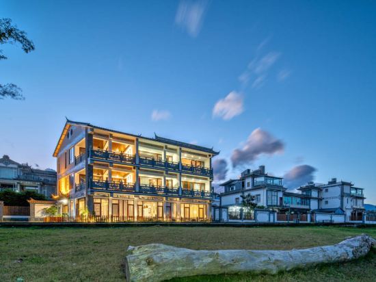 Lanshe Lake View Inn - last minute hotel in Dali