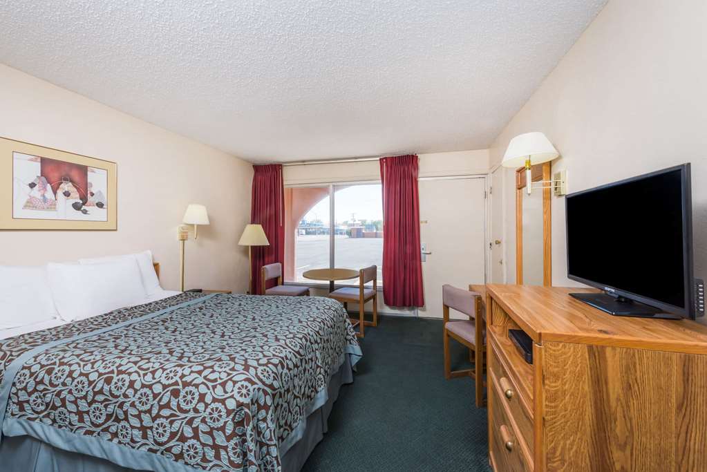 Days Inn by Wyndham Socorro - photo 13