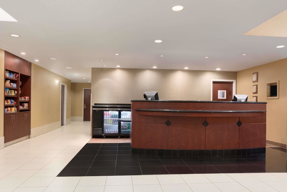 Hawthorn Extended Stay by Wyndham College Station - photo 4