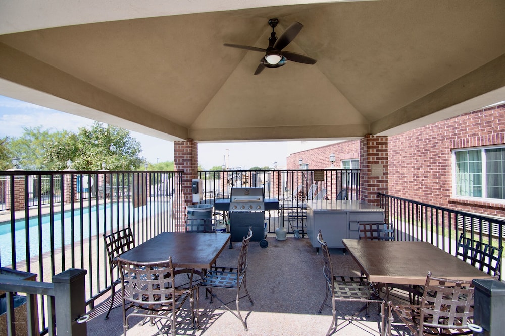 Candlewood Suites San Antonio NW Near Seaworld by IHG - photo 32