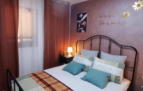 Sweet Home — 4-Star Luxury Hotel in Dimona, Israel
