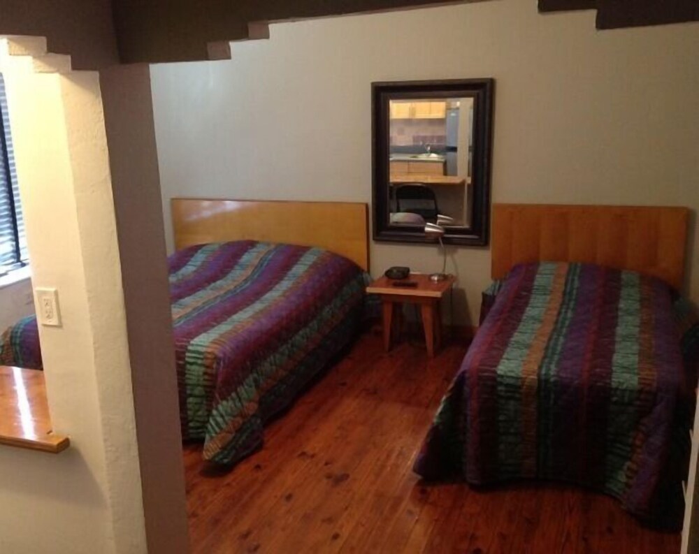 Sherbrooke All Suites Hotel - photo 11