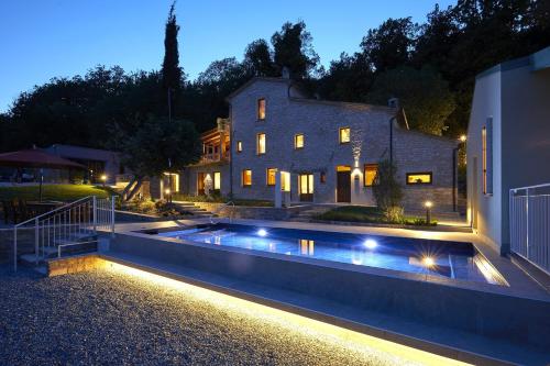 Villa le Moie by MMega — 4-Star Luxury Hotel in Arcevia, Italy