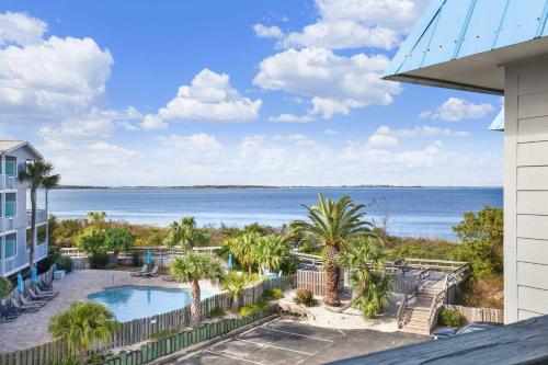 Savannah Beach & Racquet Club 303B in Tybee Island, United States