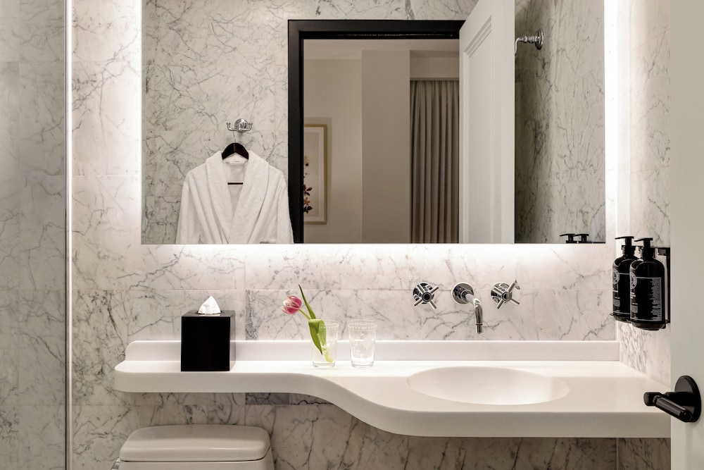 The Chemists Club Hotel - photo 45